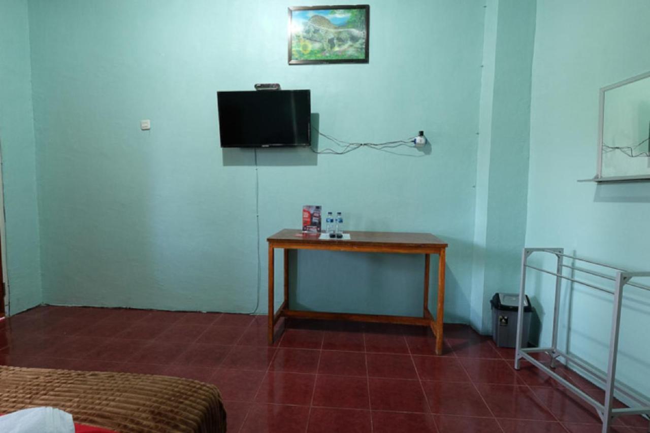 Reddoorz Near Mangrove Forest Kupang Kupang  Exterior photo